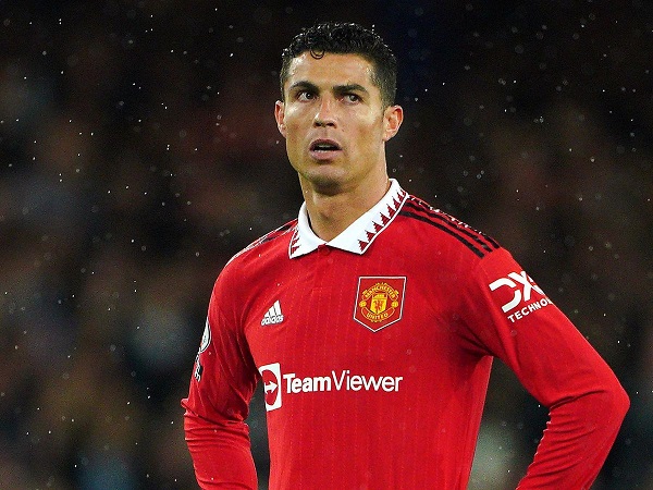 CRISTIANO RONALDO skuffer Manchester United-fansen